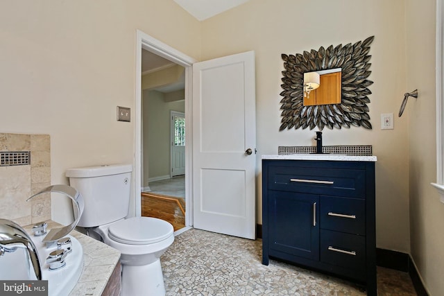 4713 Elsrode Ave, Baltimore, MD 21214 - full bath with toilet and vanity