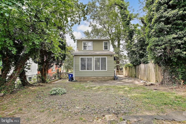 4713 Elsrode Ave, Baltimore, MD 21214 - rear view of house
