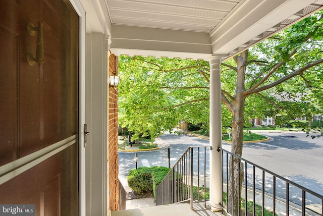 6498 Milva Ln, Springfield, VA 22150 - view of covered porch