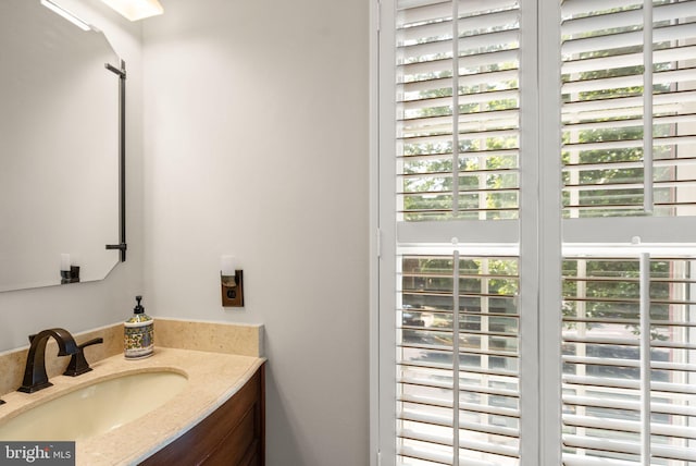 6498 Milva Ln, Springfield, VA 22150 - bathroom with vanity