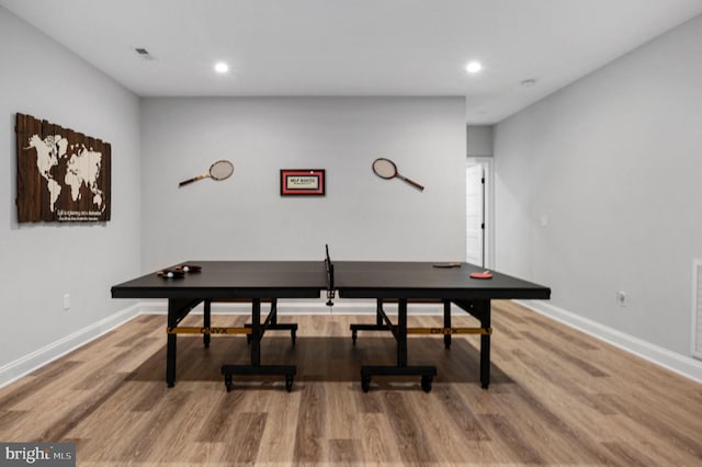 103 Wateredge Ln, Fredericksburg, VA 22406 - rec room featuring wood finished floors and recessed lighting