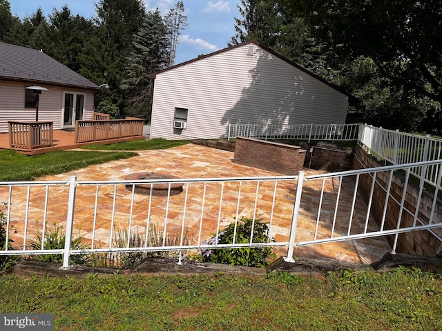 636 Pigeon Creek Rd, Pottstown, PA 19465 - view of side of home featuring a deck