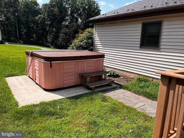 636 Pigeon Creek Rd, Pottstown, PA 19465 - view of grassy yard featuring a hot tub