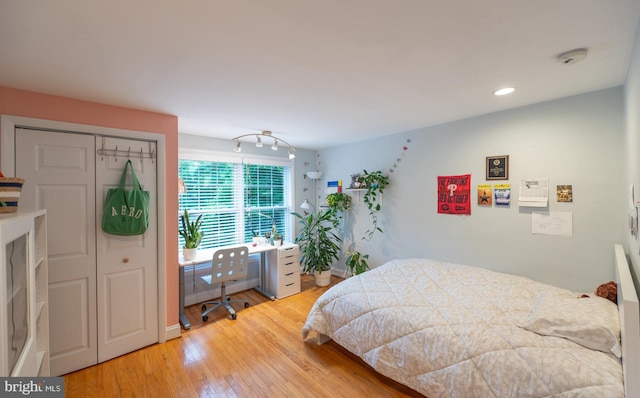 496 Black Swan Ln, Berwyn, PA 19312 - bedroom featuring light wood-style flooring, a desk, and recessed lighting