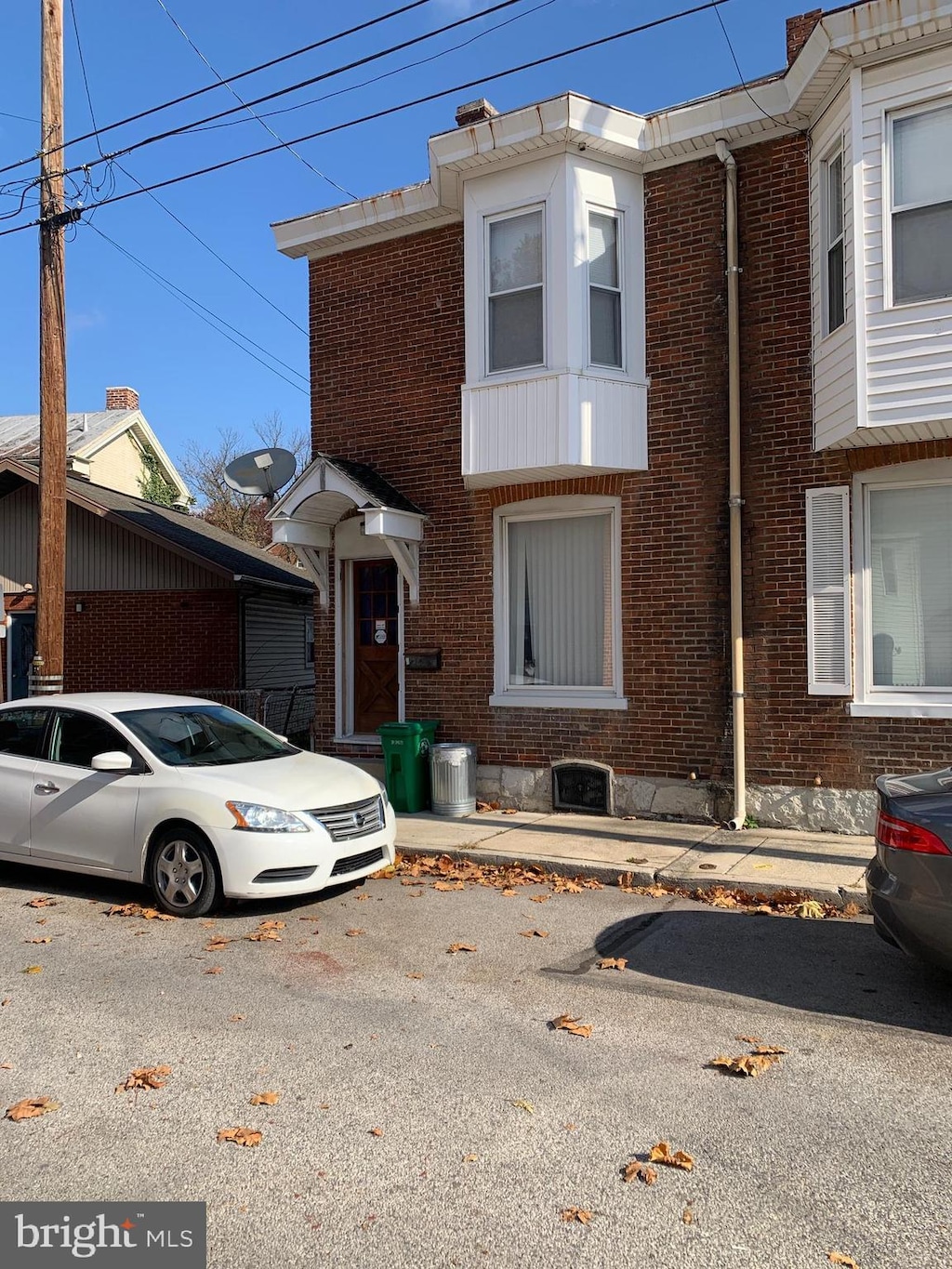 7 Kerrs Ave, Carlisle, PA 17013 - townhome / multi-family property featuring brick siding