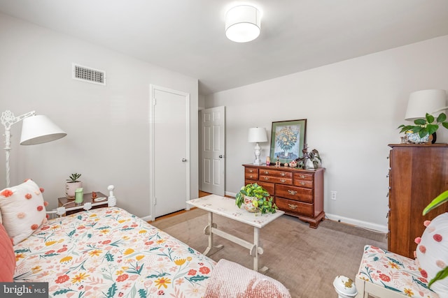 5114 14th St N, Arlington, VA 22205 - bedroom with baseboards
