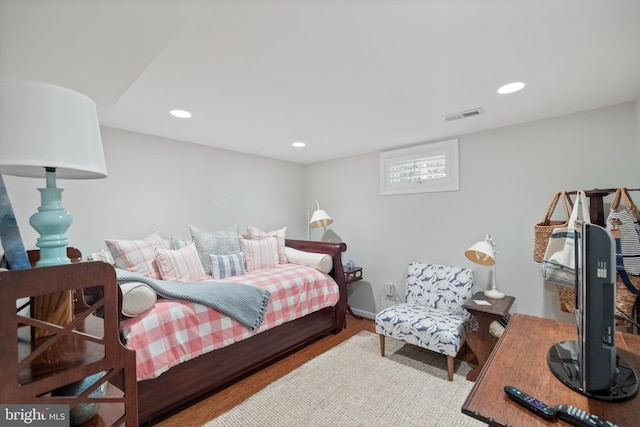 5114 14th St N, Arlington, VA 22205 - bedroom with recessed lighting