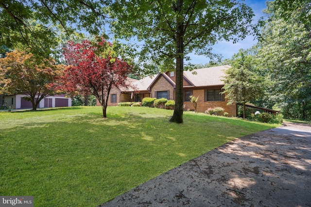 12810 Kending Ln, Clear Spring, MD 21722 - view of front of home featuring a front lawn and brick siding