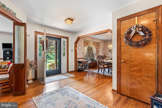 12810 Kending Ln, Clear Spring, MD 21722 - foyer entrance with light wood-style flooring and baseboards