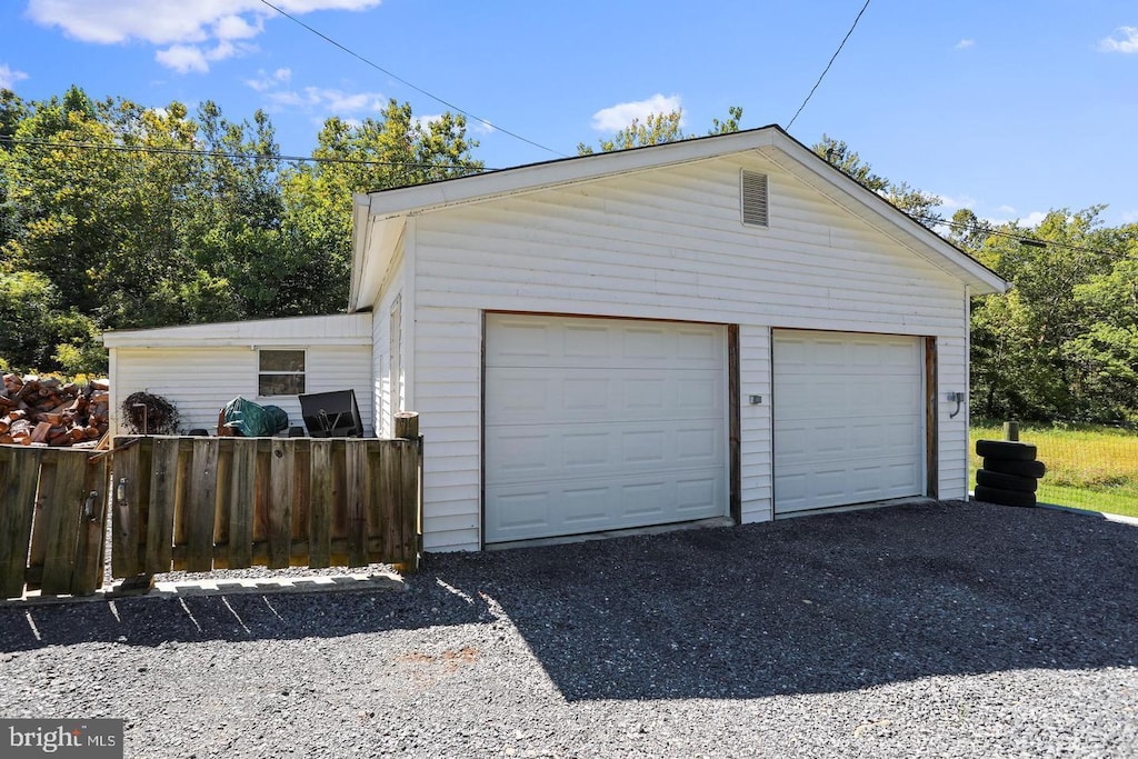 82 Broad Run Rd, Bentonville, VA 22610 - view of detached garage