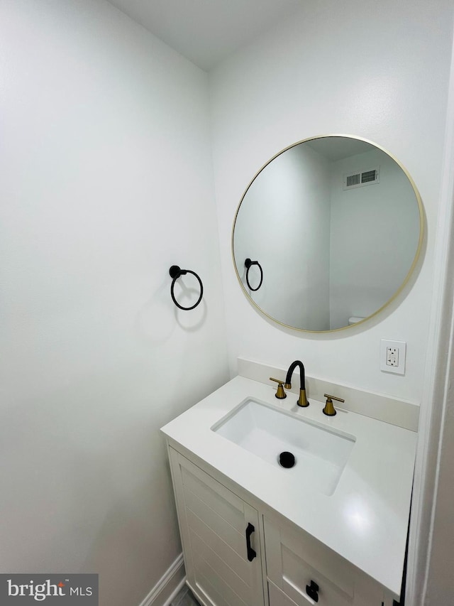 6610 N Smedley St, Philadelphia, PA 19126 - bathroom featuring vanity
