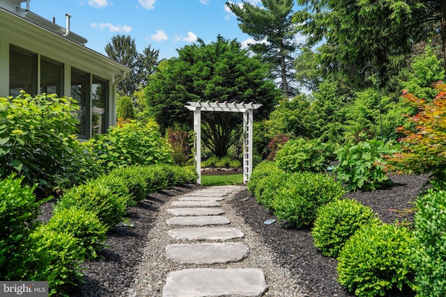 4704 Sweetbriar Cir, Emmaus, PA 18049 - view of yard featuring a pergola