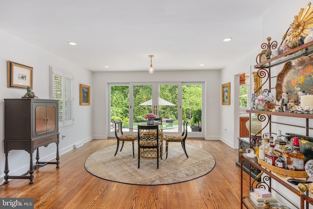 4704 Sweetbriar Cir, Emmaus, PA 18049 - dining space with wood finished floors and recessed lighting
