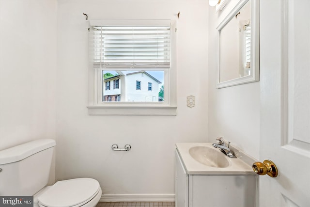 12 Bantry Ct, Waldorf, MD 20602 - half bath with toilet and vanity