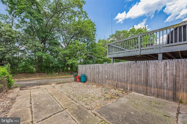 2864 Cushing Rd, Camden, NJ 08104 - view of patio