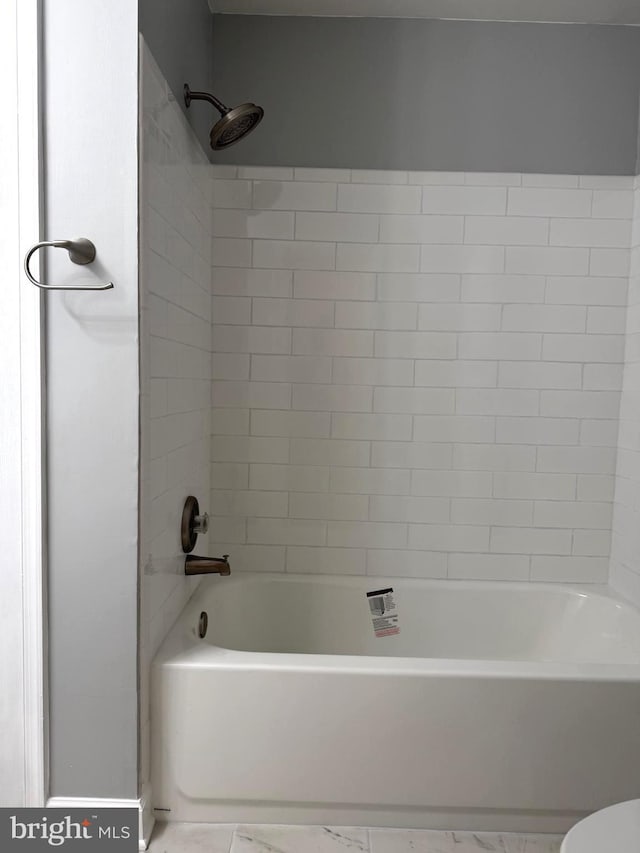 202 Grosvenor Lane 72 ( Apt. 3), Stafford, VA 22556 - full bath with toilet and shower / tub combination