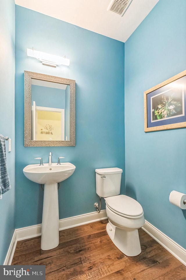 3132 Butternut Ln, Chester Springs, PA 19425 - bathroom featuring wood finished floors and baseboards