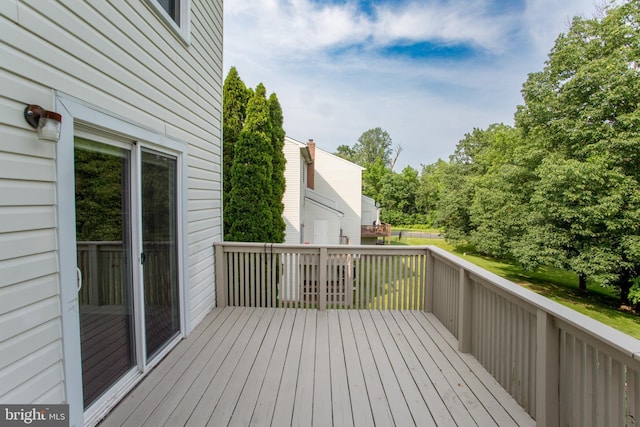 114 Pipers Pl, Chalfont, PA 18914 - view of wooden deck