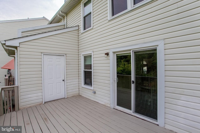 114 Pipers Pl, Chalfont, PA 18914 - view of wooden terrace