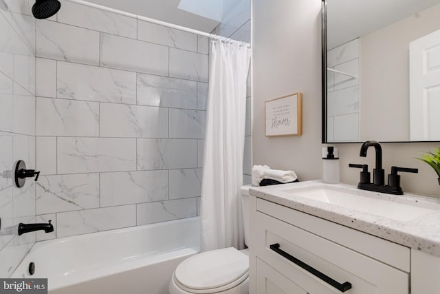 3910 E Pratt St, Baltimore, MD 21224 - full bath featuring vanity and shower / tub combo with curtain