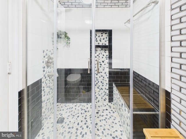 2101 Waterleaf Way, Bowie, MD 20721 - full bath featuring a stall shower