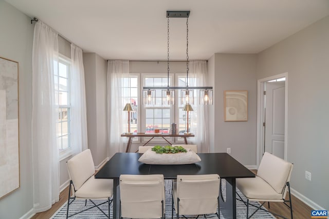 421 Willowshire Ct, Waynesboro, VA 22980 - dining area with wood finished floors and baseboards