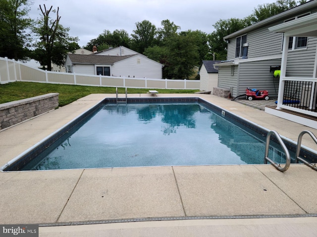 27 Dunlin Way, Sicklerville, NJ 08081 - view of swimming pool featuring a fenced backyard and a patio area