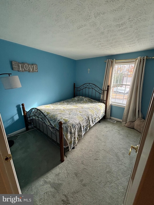 27 Dunlin Way, Sicklerville, NJ 08081 - carpeted bedroom featuring a textured ceiling