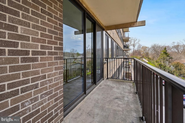 600 Roosevelt Blvd Unit 316, Falls Church, VA 22044 - view of balcony