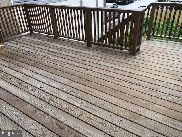 181 Levering St, Philadelphia, PA 19127 - view of wooden terrace
