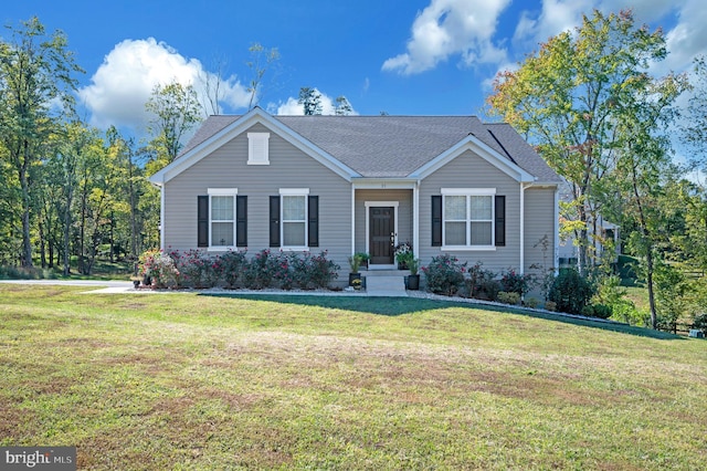 21 Walnut Grove Dr, Fredericksburg, VA 22406 - view of front of house with a front lawn and roof with shingles