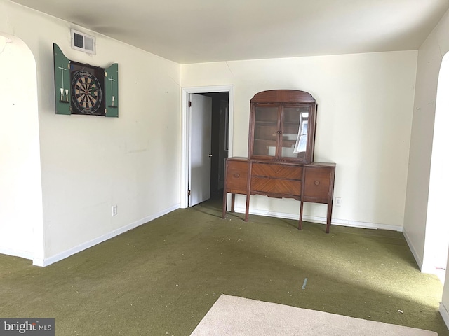717 Garnet Rd, Wilmington, DE 19804 - spare room featuring baseboards