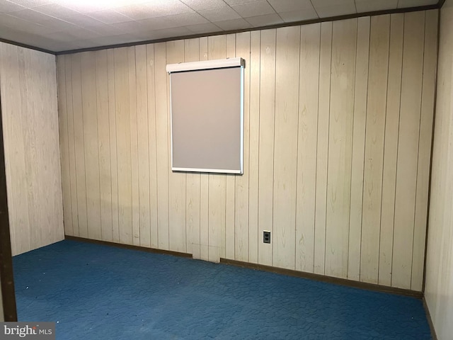 717 Garnet Rd, Wilmington, DE 19804 - empty room with carpet and wooden walls