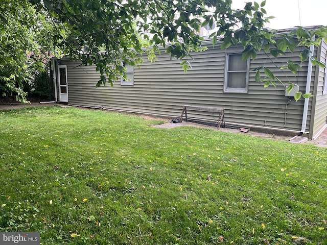 717 Garnet Rd, Wilmington, DE 19804 - view of grassy yard