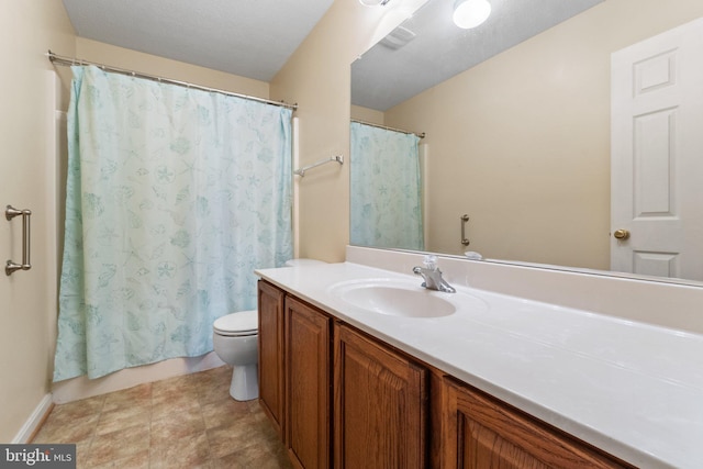 135 Hobbs Hole Ln, Tappahannock, VA 22560 - full bathroom featuring vanity and curtained shower