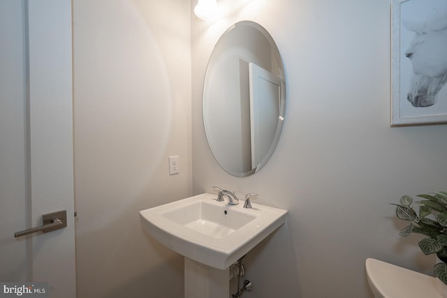 726 Switchman Rd, Media, PA 19063 - bathroom with toilet and a sink