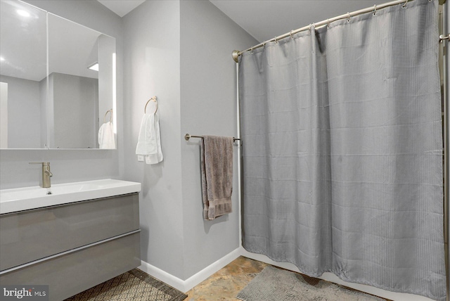 1134 William St, State College, PA 16801 - full bath featuring baseboards and vanity