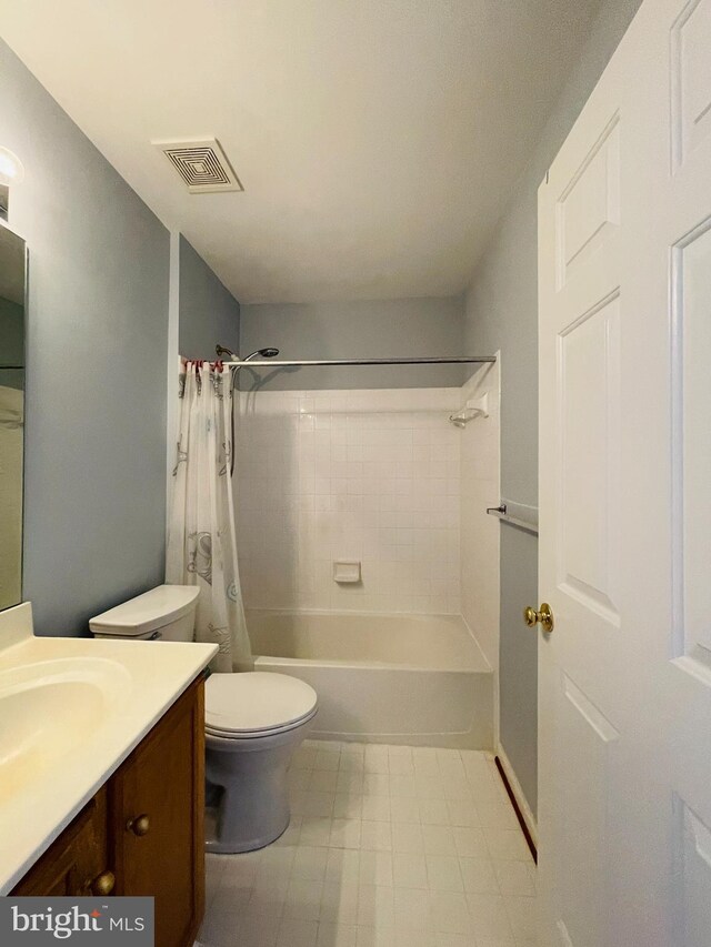 461 Clayhall St, Gaithersburg, MD 20878 - bathroom with vanity and shower / tub combo with curtain