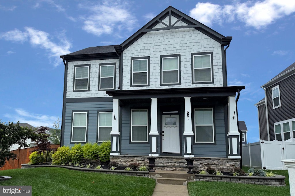 601 Coastal Ave, Stafford, VA 22554 - craftsman-style house featuring a porch