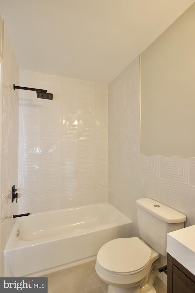 2417 N Hancock St, Philadelphia, PA 19133 - bathroom featuring vanity, tile patterned floors, and shower / washtub combination
