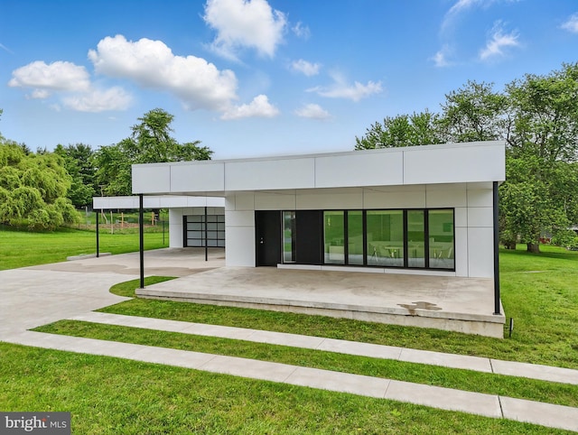 317 Clearview Ave, Nazareth, PA 18064 - view of building exterior with concrete driveway and a garage