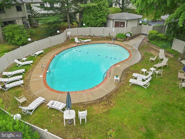 29 Twin Brooks Dr, Willow Grove, PA 19090 - view of pool featuring a fenced backyard