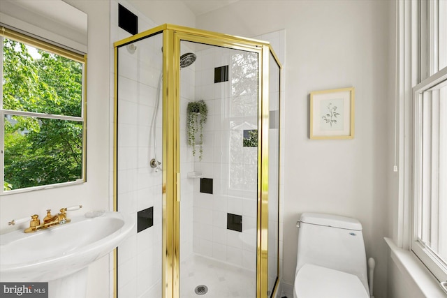 411 E Bellefonte Ave, Alexandria, VA 22301 - full bath with a sink and a shower stall
