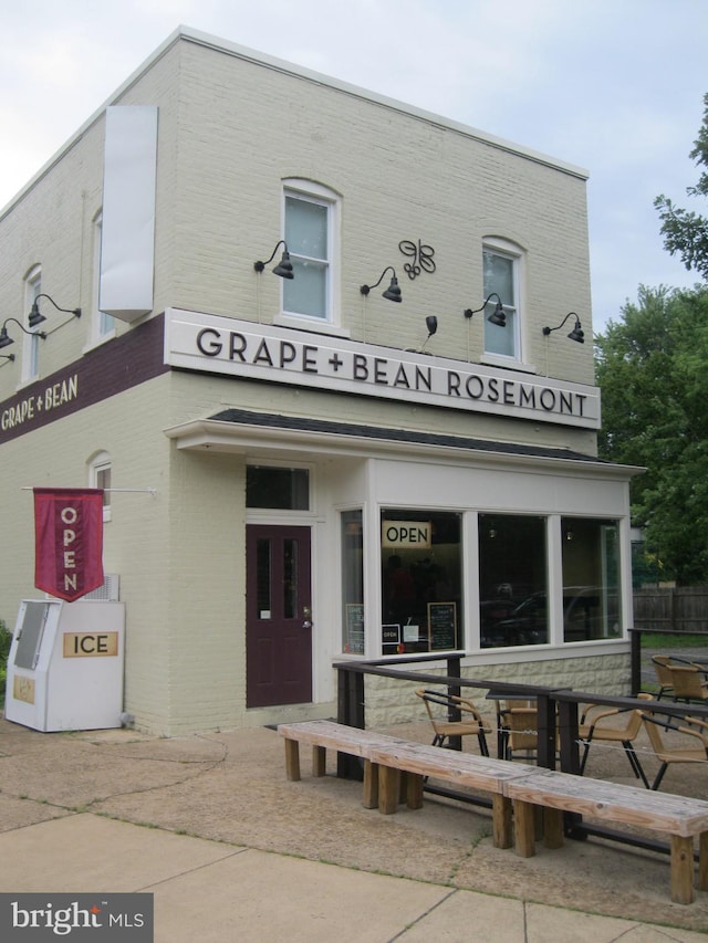 411 E Bellefonte Ave, Alexandria, VA 22301 - view of building exterior