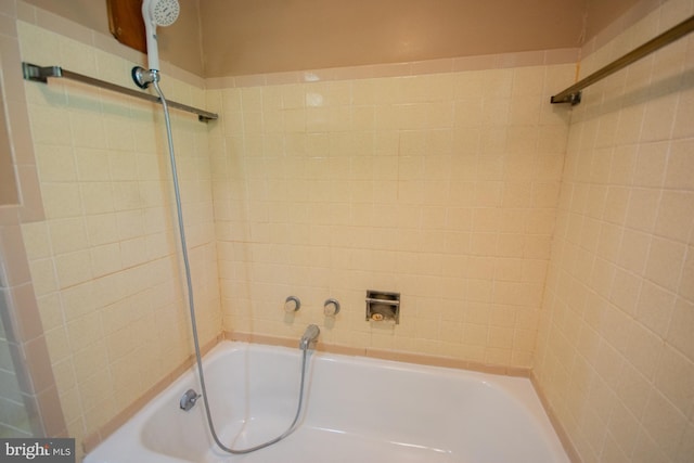 121 E James St, Winchester, VA 22601 - view of full bath