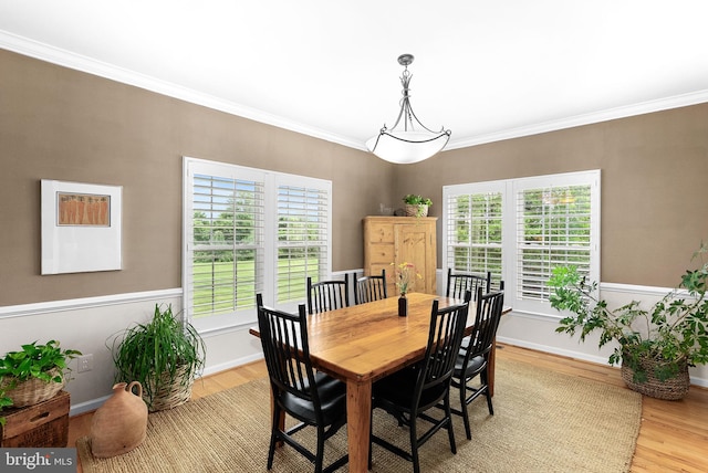 36453 Dwyer Ct, Round Hill, VA 20141 - dining area with light wood-style floors and crown molding