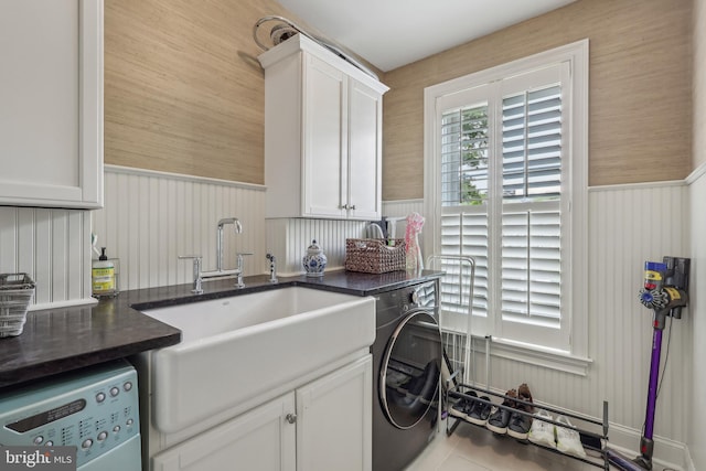 10 Callery Way, Malvern, PA 19355 - laundry area featuring cabinet space, wainscoting, and washer / dryer