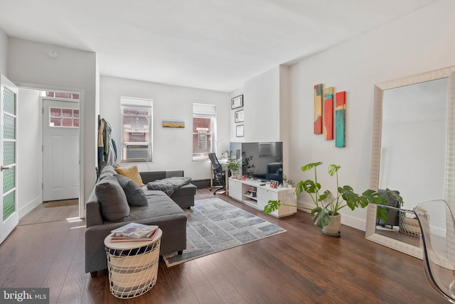 2229 S Darien St, Philadelphia, PA 19148 - living area featuring wood finished floors and cooling unit