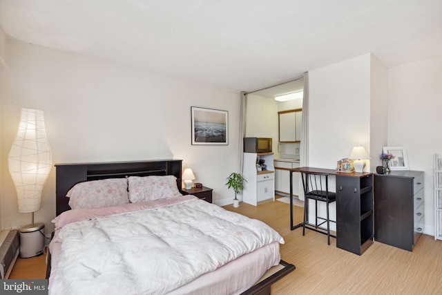 2101 Chestnut St Unit 909, Philadelphia, PA 19103 - bedroom featuring light wood-style floors