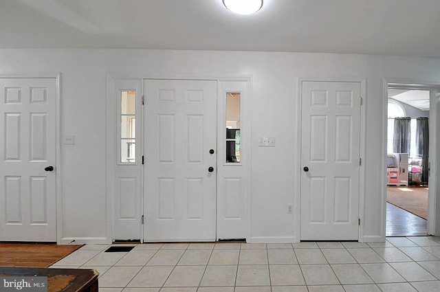 121 Sweetbriar Ln, Winchester, VA 22603 - foyer featuring light tile patterned flooring